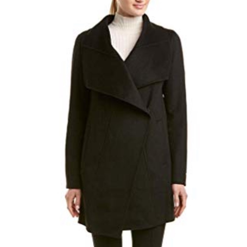 T Tahari Woolblend wife collar coat.
